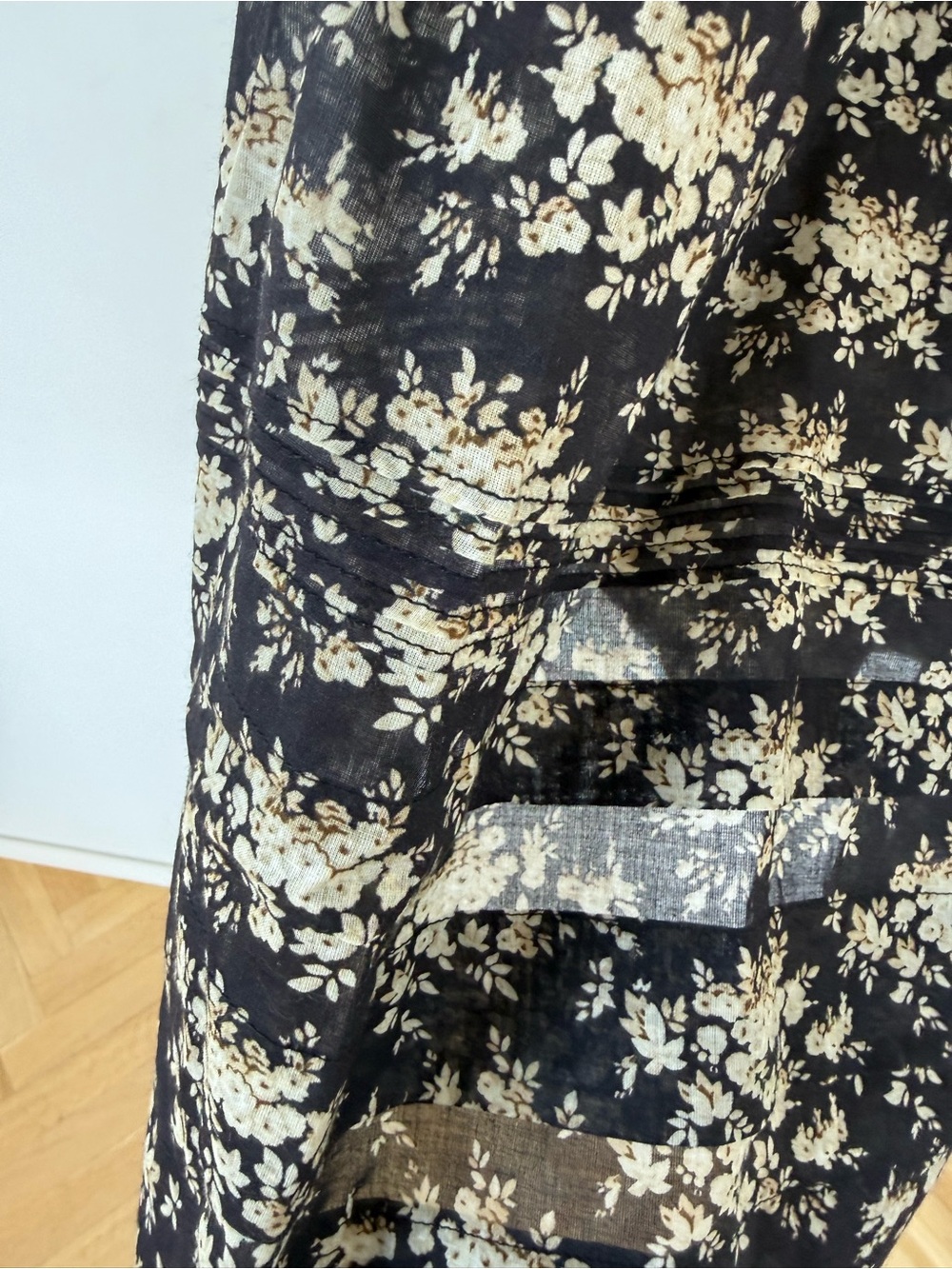 Doen Marci Noir Rose Skirt - Small - NWT - Picture 3 of 5